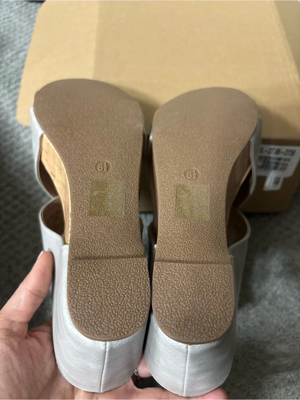 Journee Womens Rayna Wedge Heel Slip On Sandals 8.5 M brand new